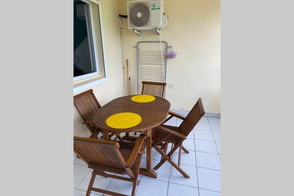 L' AURé Apartamento Le Lamentin Exterior foto