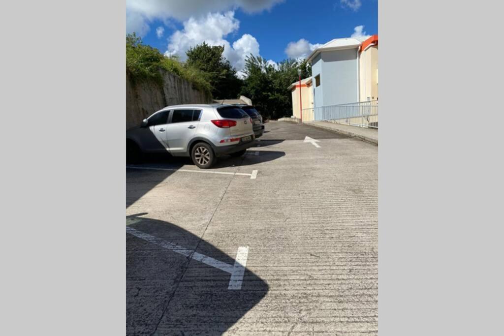 L' AURé Apartamento Le Lamentin Exterior foto